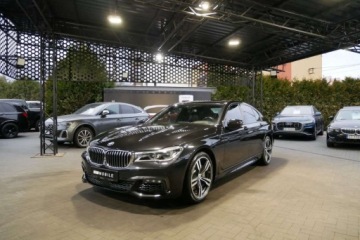 BMW Seria 7 G11-G12 Sedan 750i 450KM 2018 BMW Seria 7 Pneumat M Pakiet HeadUp Radar Dociagi Masaz Wentyl Harman Bezwp