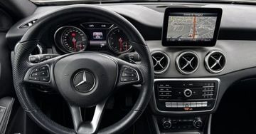 Mercedes GLA I Off-Roader Facelifting 1.6 200 156KM 2018 Mercedes-Benz GLA Salon PL AMG 7G-DCT Ambiente Czujniki Kamera Keyless LED, zdjęcie 13