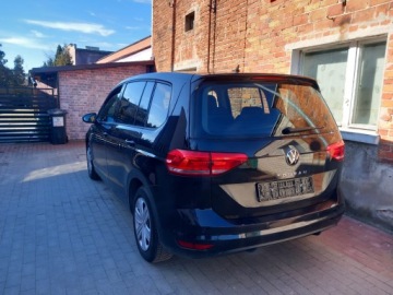 Volkswagen Touran III 2017 VW Touran 1.2 benzyna 116KM 2017r 7 osobowy, zdjęcie 2