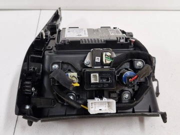 SPORTAGE IV RAMKA GNIAZDO USB ŁADOWARKA INDUKCYJNA 84680-F1160 95560-D9100