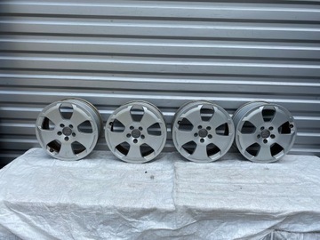 AUDI A3 8P Komplet Felg 18 8P0601025F