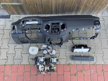 DESKA ROZDĚLOVAČE KONZOLA KOKPIT AIRBAG ŘIDIČE SPOLUJEZDCE PÁSY VOLVO XC 90