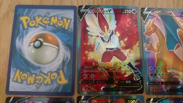 50 карточек POKEMON V