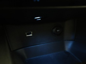 Peugeot 3008 II Crossover 1.5 BlueHDI 130KM 2019 Peugeot 3008 automat virtual cocpit navi klima, zdjęcie 27