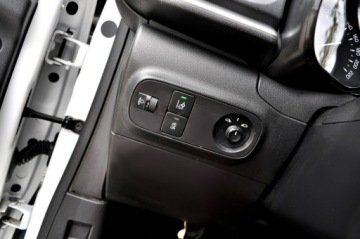 Citroen C3 III Hatchback 1.2 PureTech 82KM 2019 Citroen C3 1.2 83KM Klima Tempomat Pdc Polski, zdjęcie 13