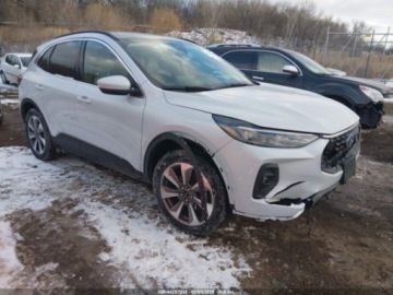 Ford Kuga III 2025 Ford Kuga 2025 r., 2,0L PLATINIUM 4X4 2.0 Benzyna 250KM, zdjęcie 2