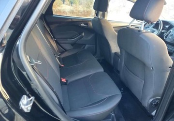 Ford Focus III Sedan Facelifting 1.0 EcoBoost 125KM 2016 Ford Focus Ford Focus 1.0 EcoBoost ST-Line Red ASS Benzyna 125KM, zdjęcie 16