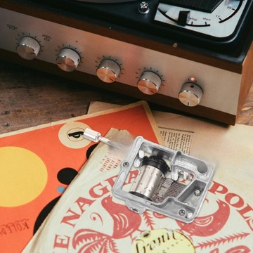 Pozytywka Ręczna korba MUZYCZNA MECHANIZM MUZYCZNY