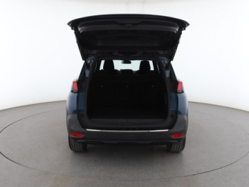 Peugeot 5008 II Crossover Facelifting 1.5 BlueHDi 130KM 2023 Peugeot 5008 AllurePack automat 7-os. virtual navi, zdjęcie 18