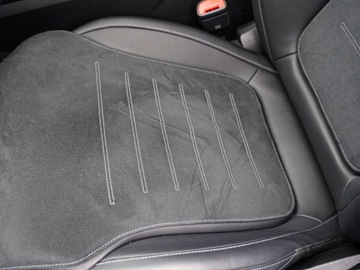 Mercedes GLC C254/X254 Coupe 2.0 220d 197KM 2025 GLC Coupe 220 d 4-Matic AMG Line 2.0 (197KM) 2025, zdjęcie 9