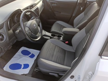 Toyota Auris II 2016 Toyota Auris Hybrid 135 Premium II (2012-) 1.8 Hyb, zdjęcie 9