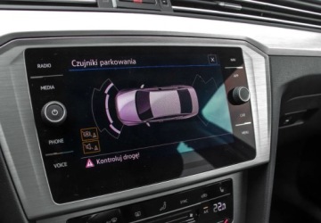 Volkswagen Passat B8 Limousine Facelifting 2.0 TDI SCR 150KM 2020 Volkswagen Passat 2.0 TDI 150KM Essence Fotele Podgrzewane Klimatyzacja 3-, zdjęcie 18