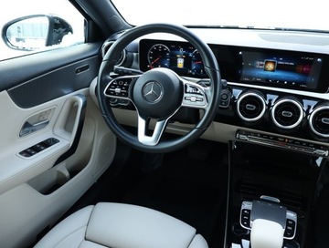 Mercedes Klasa A W177/V177 Hatchback 1.3 200 163KM 2018 Mercedes A A 200, Salon Polska, Automat, Skóra, zdjęcie 6