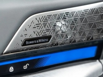 BMW Seria 5 G90-91 M Sedan 4.4 V8 727KM 2025 BMW Seria 5 M5 Sedan 4.4 (727KM) 2025, zdjęcie 11