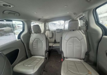 Chrysler Pacifica II 2017 Chrysler Pacifica 2017 Chrysler Pacifica 3.6L - w Polsce po oplatach i akc, zdjęcie 12