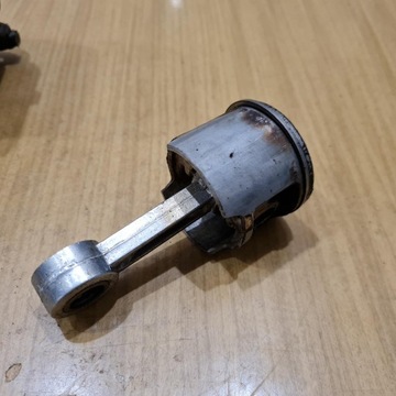 MCCULLOCH MD 320 AV ЦИЛИНДРОВОЙ ПОРШЕНЬ ОРИГИНАЛЬНЫЙ КОМПЛЕКТ