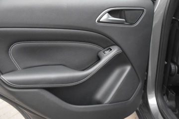 Mercedes Klasa B W246 Sports Tourer Facelifting 1.6 180 122KM 2016 Mercedes-Benz Klasa B MERCEDES B180 122KM ALU17 Automat LED WEBASTO Navi G, zdjęcie 31