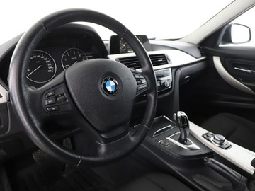 BMW Seria 3 F30-F31-F34 Touring Facelifting 2.0 318d 150KM 2017 BMW 318 Advantage automat navi grzane fotele PDC, zdjęcie 13