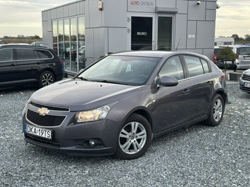 Chevrolet Cruze Hatchback 5d 2.0 VCDI 16V DOHC 163KM 2011 Chevrolet Cruze Opel Astra 2.0 VCDi 163KM Salon PL