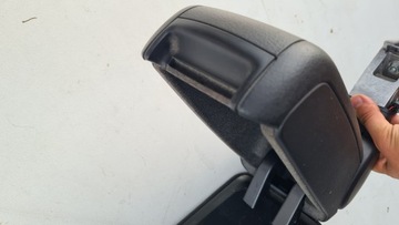 AUDI A4 B7 LOKETNÍ OPĚRKA MATERIÁL OE 8E0864207D