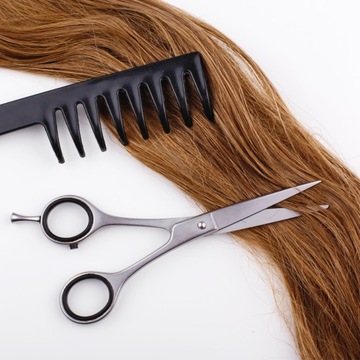 Парикмахерский набор НОЖНИЦЫ ПАРИКМАХЕРСКИЕ НАСАДКИ ДЛЯ РАСЧЕСКИ ЗАЖИМЫ ЧЕХОЛ