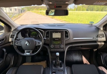 Renault Megane IV Grandtour 1.2 Energy TCe 130KM 2018 Renault Megane BOSEFullLed MartwePole Masaze HeadUP NawiKamera Bezwypadkow, zdjęcie 22