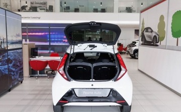 Toyota Aygo II Hatchback 3d Facelifting 1.0 VVT-i 72KM 2019 Toyota Aygo 1.0 VVT-i X-play Benzyna 72KM, zdjęcie 19