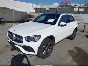 Mercedes GLC C253 2021 Mercedes-Benz GLC 300, 2021r., 4x4, 2.0L 2.0 Benzyna 255KM, zdjęcie 1