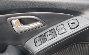 Hyundai ix35 SUV 1.6 GDI 135KM 2013 Hyundai ix35 Grzane fotele, Tempomat, Czujniki parkowania , Niski Przebieg., zdjęcie 15
