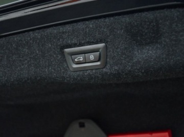 BMW Seria 5 G90-91 Sedan 2.0 20d 197KM 2025 BMW Seria 5 BMW 520d xDrive Limuzyna 2.0 Hybryda 197KM, zdjęcie 16