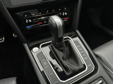 Volkswagen Passat B8 Variant Facelifting 2.0 TDI SCR 150KM 2023 Volkswagen Passat R-Line*DSG*Full Led*Panorama*, zdjęcie 17