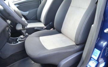 Dacia Duster I SUV Facelifting 1.6 16V 105KM 2014 Dacia Duster 1.6 - bezwypadkowa - Niski przebieg - Oplacona - KLIMATYZACJA, zdjęcie 6