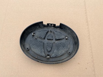 ZNAKY ZNAK TOYOTA LAND CRUISER 150 2013 - 2015