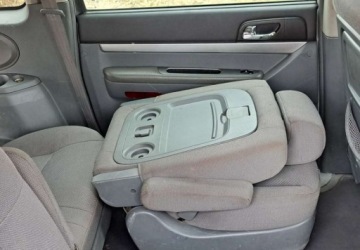  SsangYongKGM Rodius SsangYongKGM Rodius 2.7 Diesel 164KM, zdjęcie 18