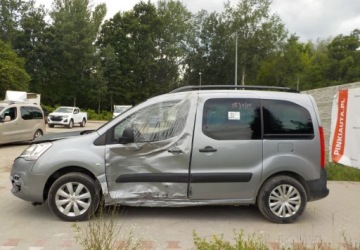 Citroen Berlingo III Osobowy M 1.2 PureTech 110KM 2018 Citroen Berlingo Okazja 1.2 Benzyna 110KM, zdjęcie 7