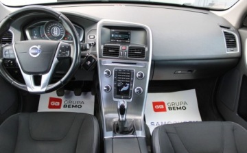 Volvo XC60 I SUV Facelifting 2.0 D4 DRIVE-E 190KM 2015 Volvo XC 60 2.0D 190KM D4 POLIFT Drive-e Salon PL po wym rozrzadu el. klap, zdjęcie 19