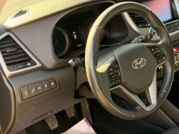 Hyundai Tucson III SUV 1.6 T-GDI 177KM 2015 Hyundai Tucson 4x4 Boagata wersja Hak 1.6 Benzyna 177KM, zdjęcie 15