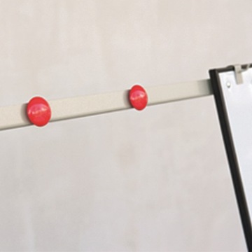 Flipchart magnet. - suchoście. 70x100 5 kół z ram.