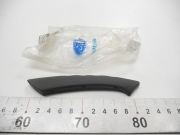 Wkładka - Podłokietnik Drzwi Prawy Przód Ford Focus OE 1077670