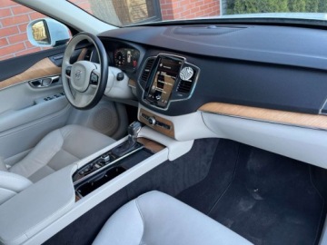 Volvo XC90 II 2021 Volvo XC 90 2.0 benzyna 250 KM automat 4x4 zarej w PL niski przebieg, zdjęcie 6