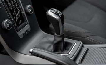 Volvo V40 II Hatchback 2.0 T2 DRIVE-E 122KM 2016 Volvo V40 Volvo V40 T2 Drive-E Kinetic 2.0 Benzyna 122KM, zdjęcie 20