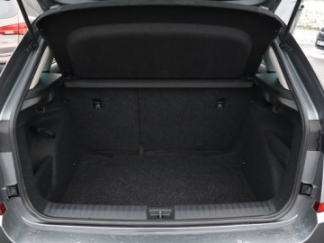 Skoda Kamiq Crossover 1.0 TSI 95KM 2023 Skoda Kamiq 1.0 TSI, Salon Polska, Serwis ASO, zdjęcie 13