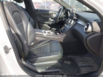 Mercedes Klasa C W205 2018 Mercedes-Benz Klasa C Mercedes-Benz Klasa C 300 9G-TRONIC AMG Line 2.0, zdjęcie 4