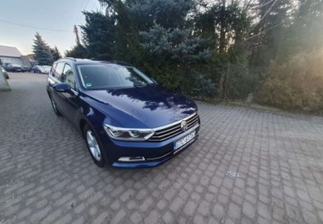 Volkswagen Passat B8 Variant 2.0 TDI BlueMotion SCR 150KM 2018 Volkswagen Passat Volkswagen Passat 2.0 TDI (BlueMotion Technology) DSG Co, zdjęcie 1