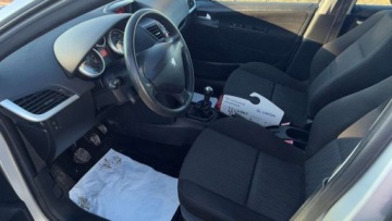 Peugeot 207 Hatchback 5d 1.4 75KM 2010 Peugeot 207 Raty 1.4 8V benz 75KM Starsza jednostka bez awaryjna KLIMA GW, zdjęcie 34