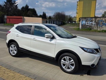 Nissan Qashqai II Crossover 1.2 DIG-T 115KM 2014 Nissan Qashqai II 1.2 1.2 116 KM Connect Edition Kamera 360 Tempom Komputer, zdjęcie 6