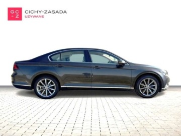 Volkswagen Passat B8 Limousine 2.0 TDI BlueMotion SCR 190KM 2019 Volkswagen Passat SalonPL 190KM DSG TDI HighlineSkoraACCNavi18Business ASO, zdjęcie 3