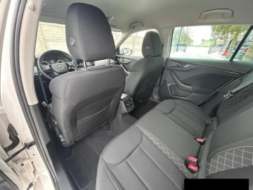 Skoda Scala Hatchback 1.0 TSI 110KM 2022 Skoda Scala 1.0 Benzyna 110KM 2022r Zarejestrowany, zdjęcie 14