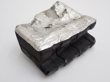 ЗВУЧАЮЩАЯ ГУБКА ПЕНА ПРАВАЯ ЗАДНЯЯ RANGE ROVER VELAR 19R