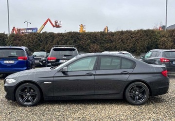 BMW Seria 5 F10-F11 Limuzyna 520i 184KM 2012 BMW Seria 5 2012 r. 2.0 Benzyna 184KM, zdjęcie 2
